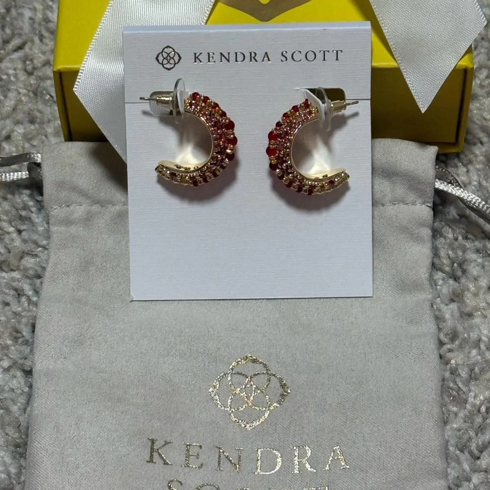 NWT Kendra Scott Krista Gold Hoop Earrings in Red Mix - Picture 4 of 8
